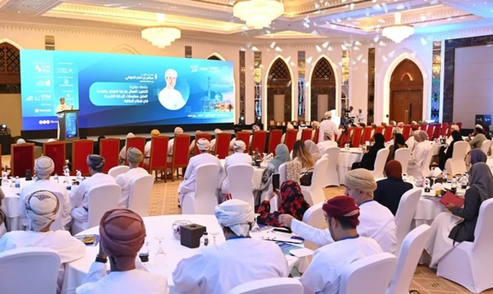 Министр труда Омана на открытии GCC 2025 Tour в Маскате.