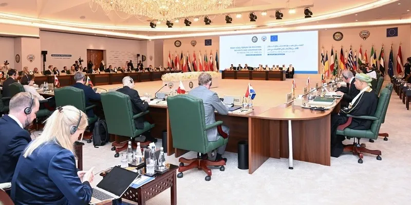 Делегация Омана на форуме GCC-ЕС в Кувейте.