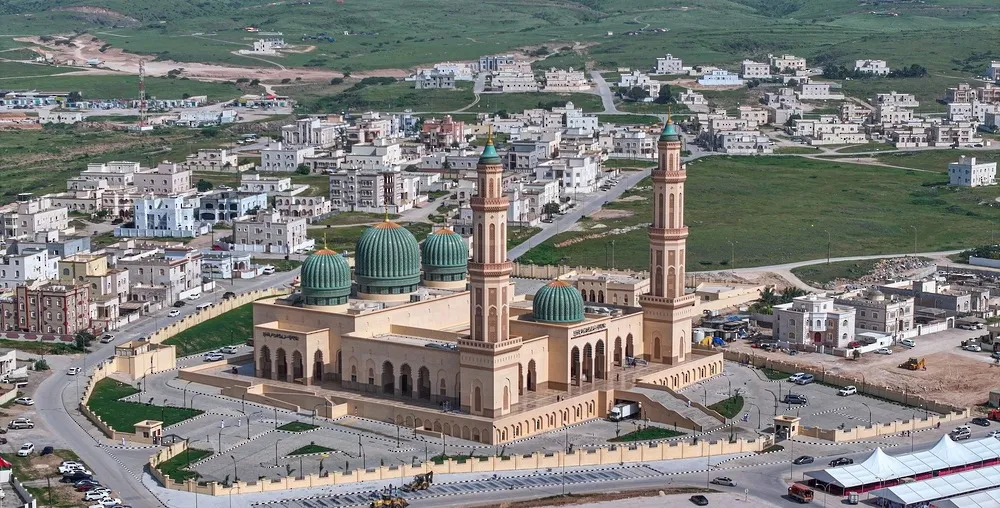 Величественная мечеть Шейха Мустахаила в Дофаре, Оман.