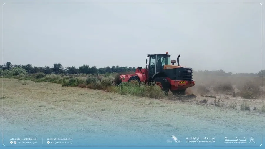 Очистка незаконно занятых земель в Северной Батине, Оман.