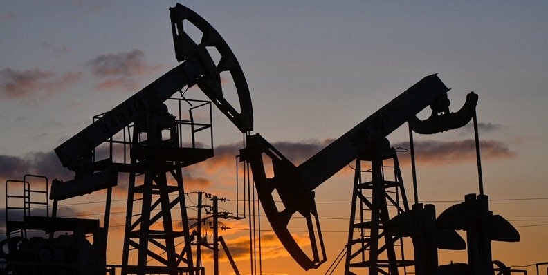Цена на нефть Омана снижается.