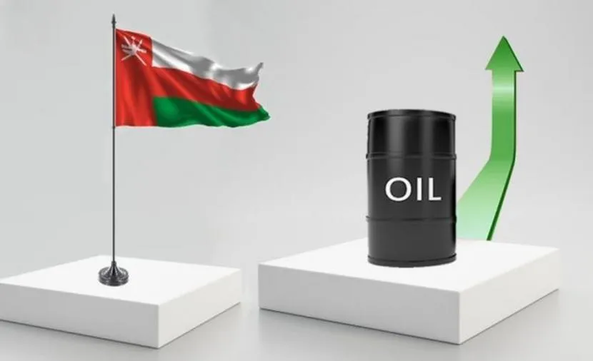 Нефтяные вышки на закате в Омане.