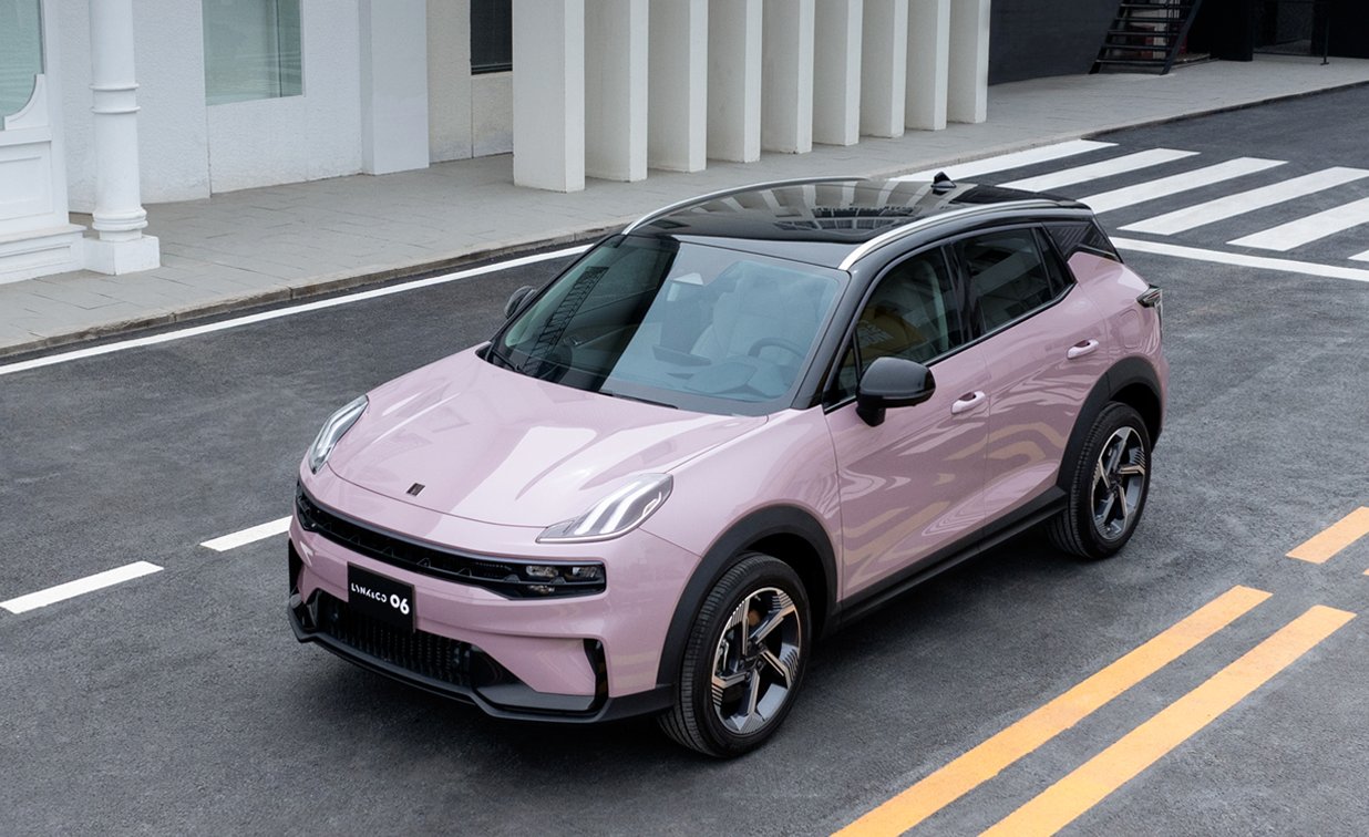 Lynk & Co 06: стильный кроссовер в Омане