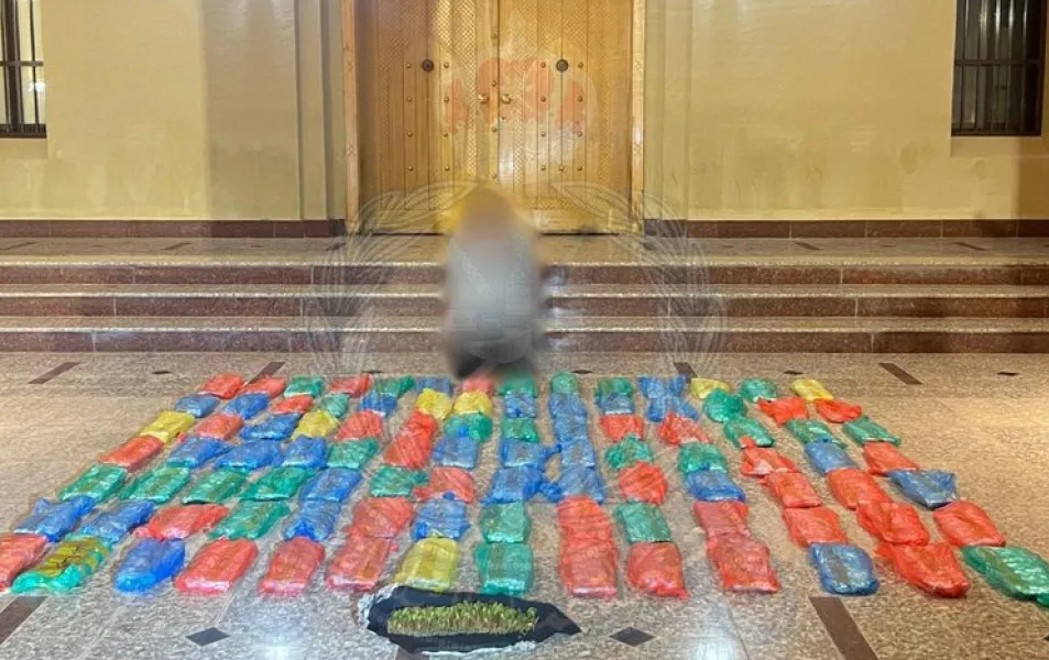 Полиция Омана задержала экспата с крупной партией наркотиков.