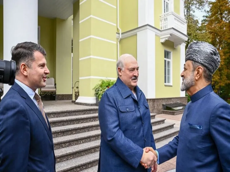 Лидеры Омана и Беларуси обсуждают укрепление связей.